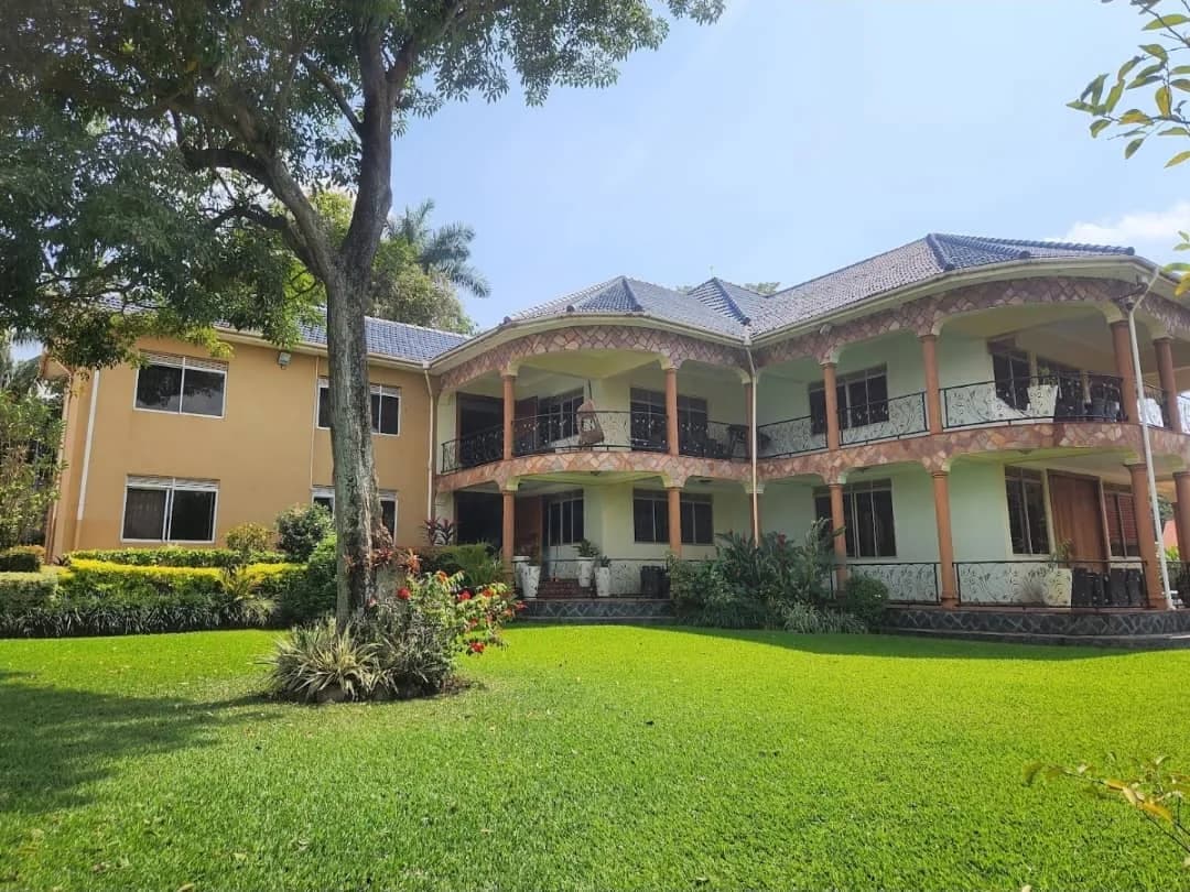 Mustard & Mint Villa